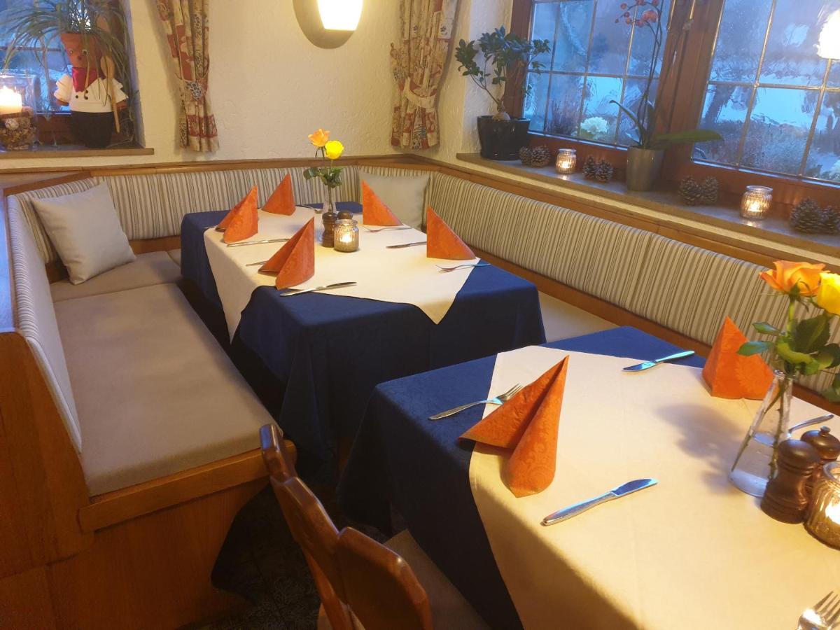 Hotel Gasthof Zum Schwan Steinsfeld Exterior foto